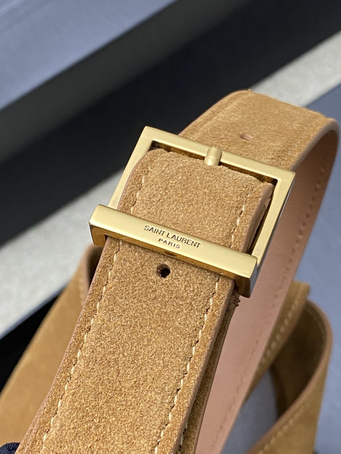 SAINT LAURENT LE 5 À 7 supple LARGE in suede