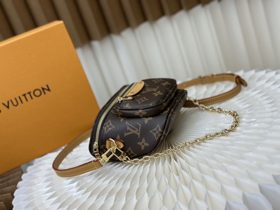 Louis Vuitton M82335 Mini Bumbag