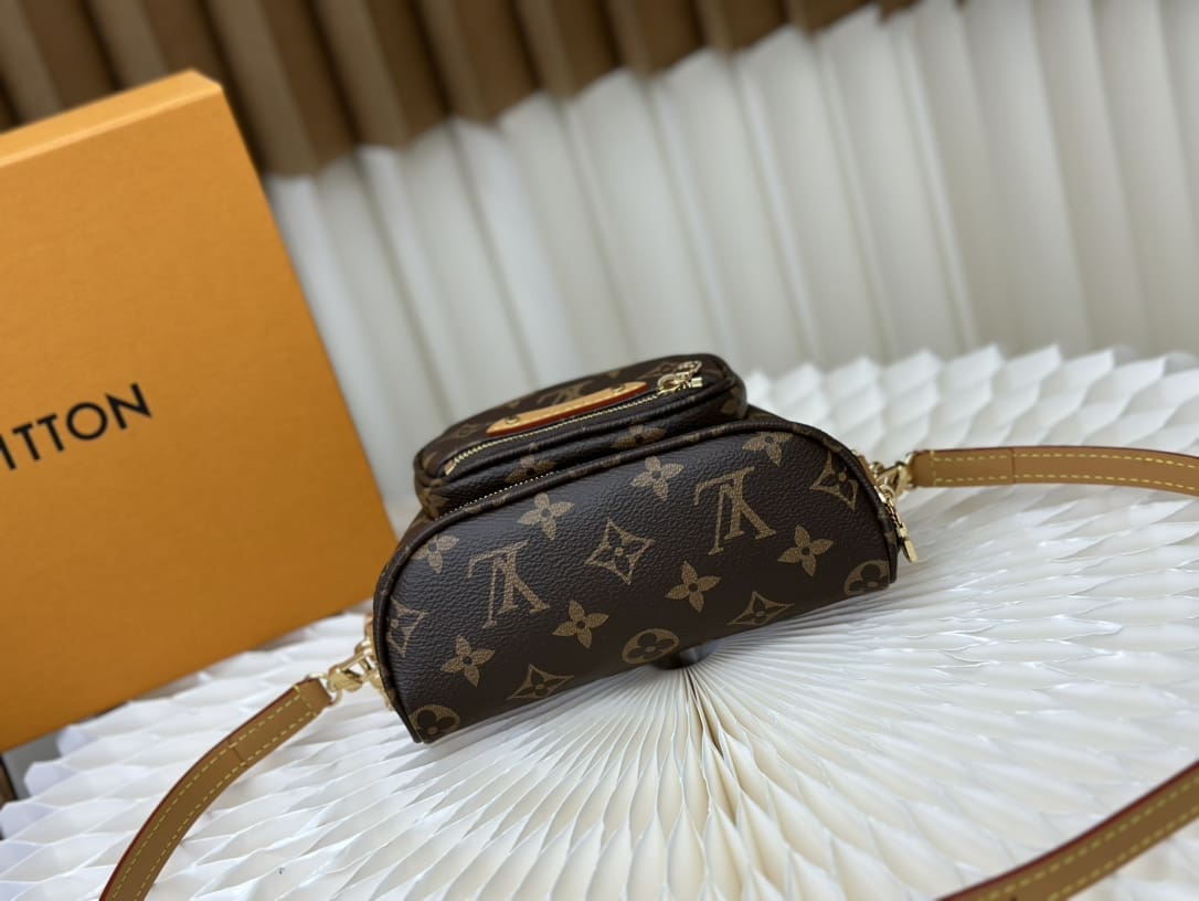 Louis Vuitton M82335 Mini Bumbag