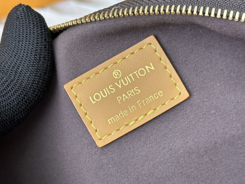 Louis Vuitton M82335 Mini Bumbag