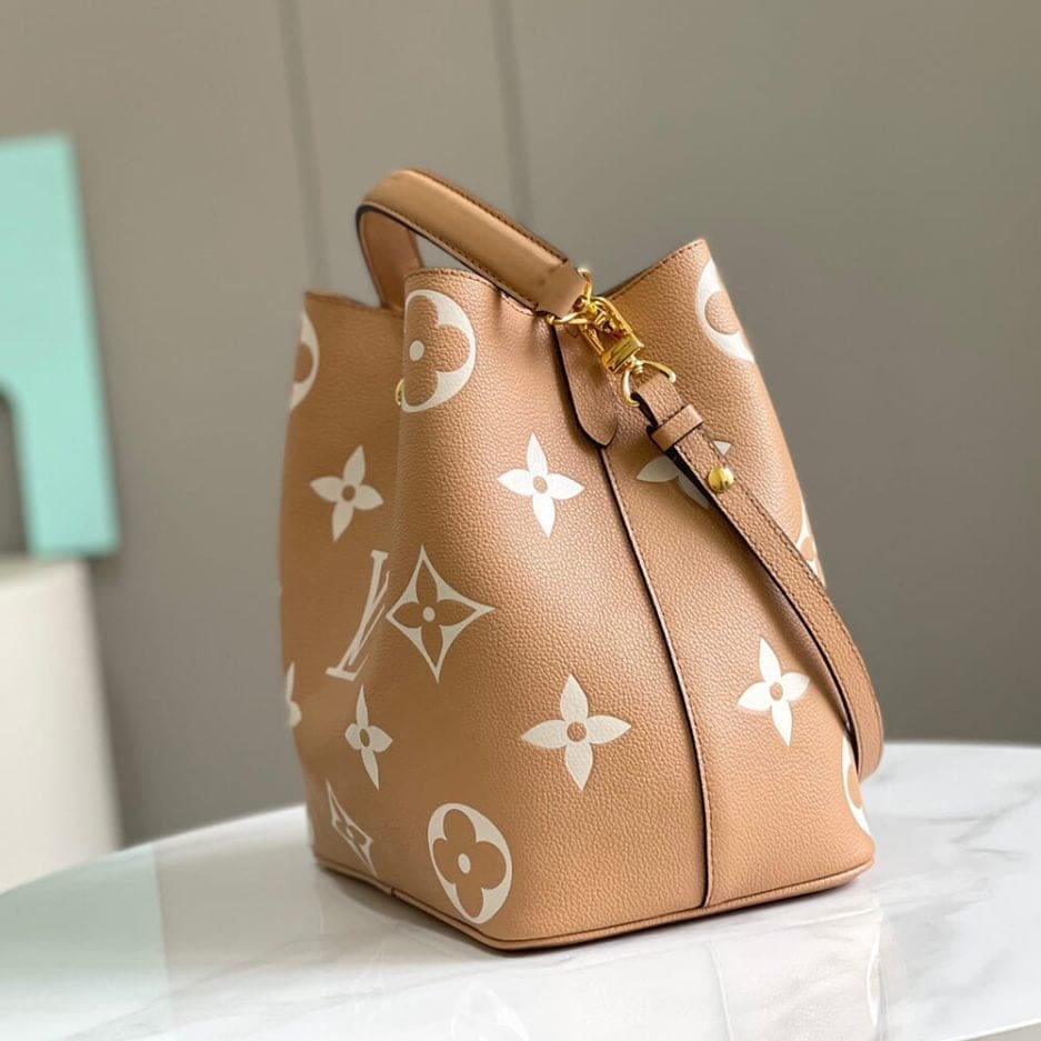 Louis Vuitton M45808 NéoNoé MM