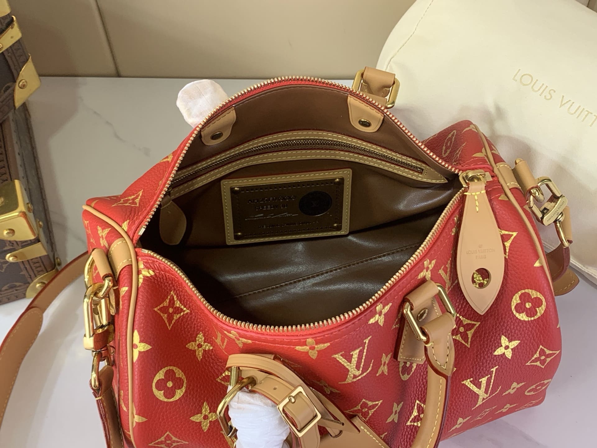 Louis Vuitton M15281 Speedy P9 Bandoulière 30
