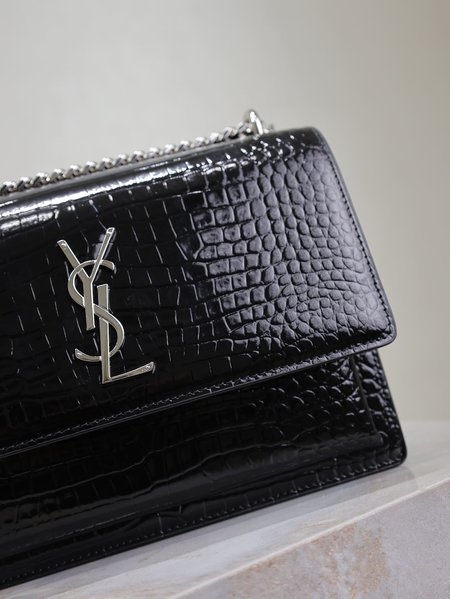 Saint Laurent Sunset Medium In Crocodile Embossed Shiny Leather
