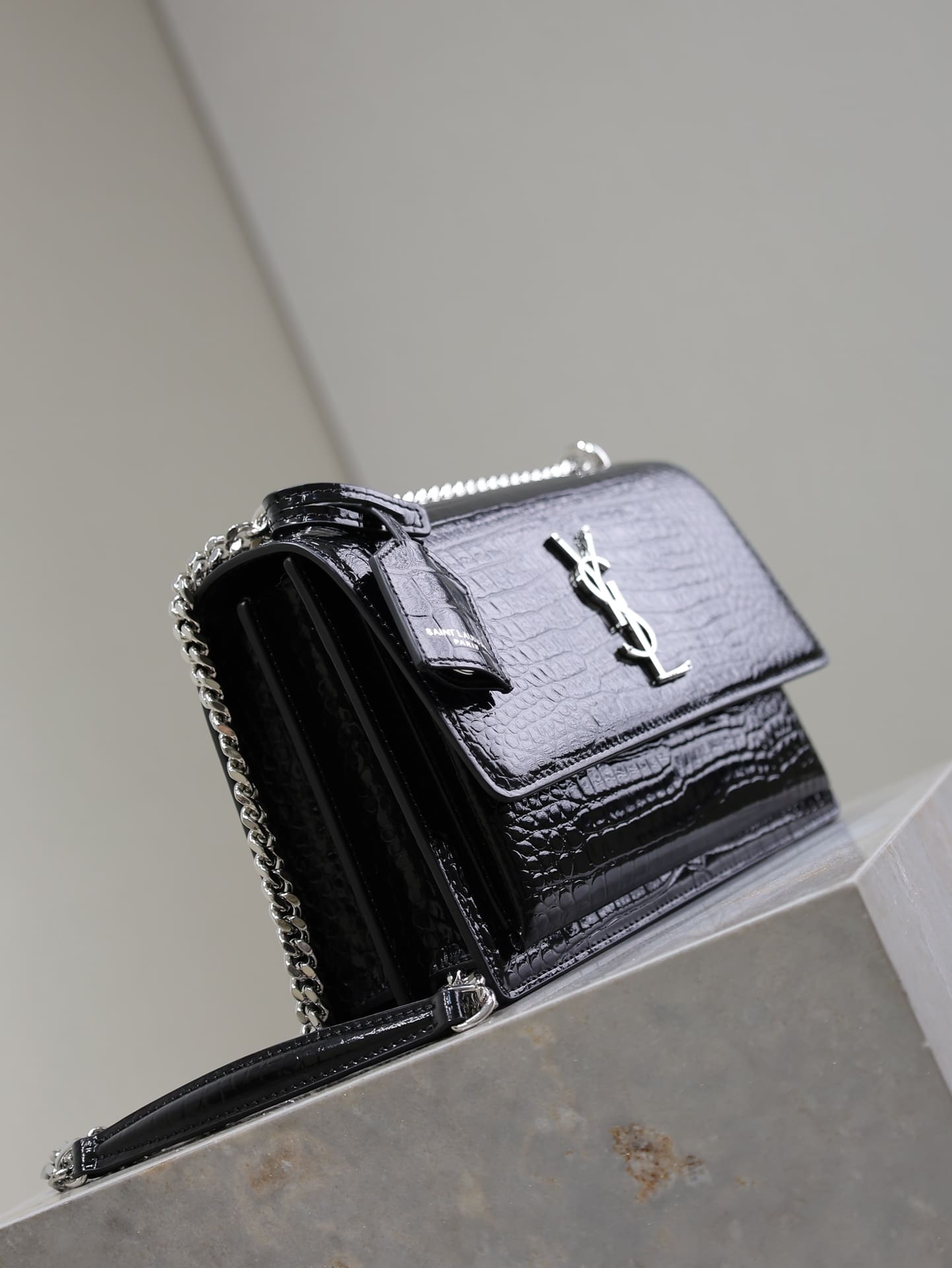 Saint Laurent Sunset Medium In Crocodile Embossed Shiny Leather