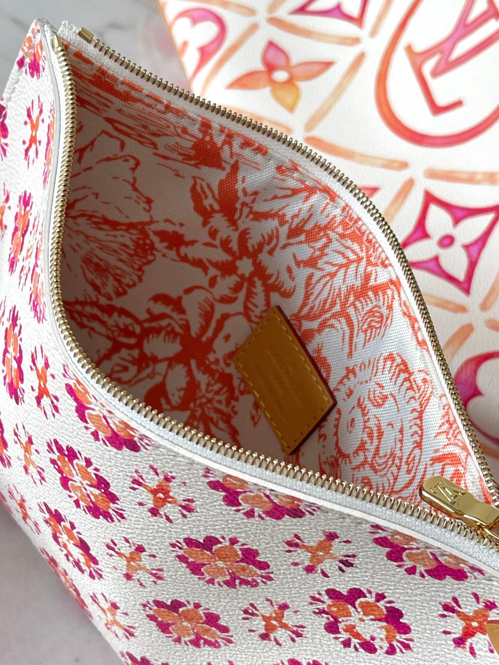 Louis Vuitton M25317 Neverfull MM Coral