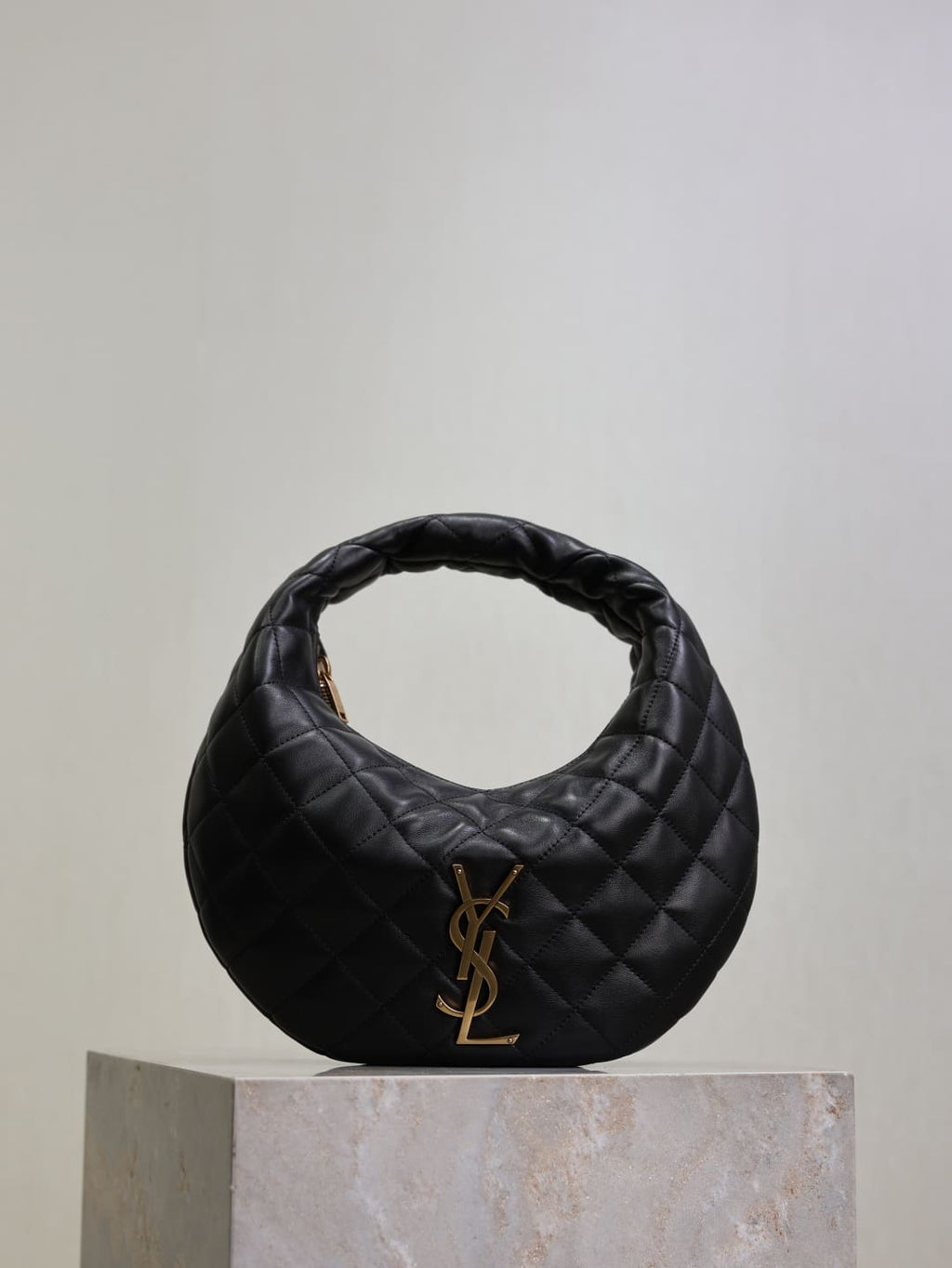 SAUINT LAURENT ICARINO in quilted nappa