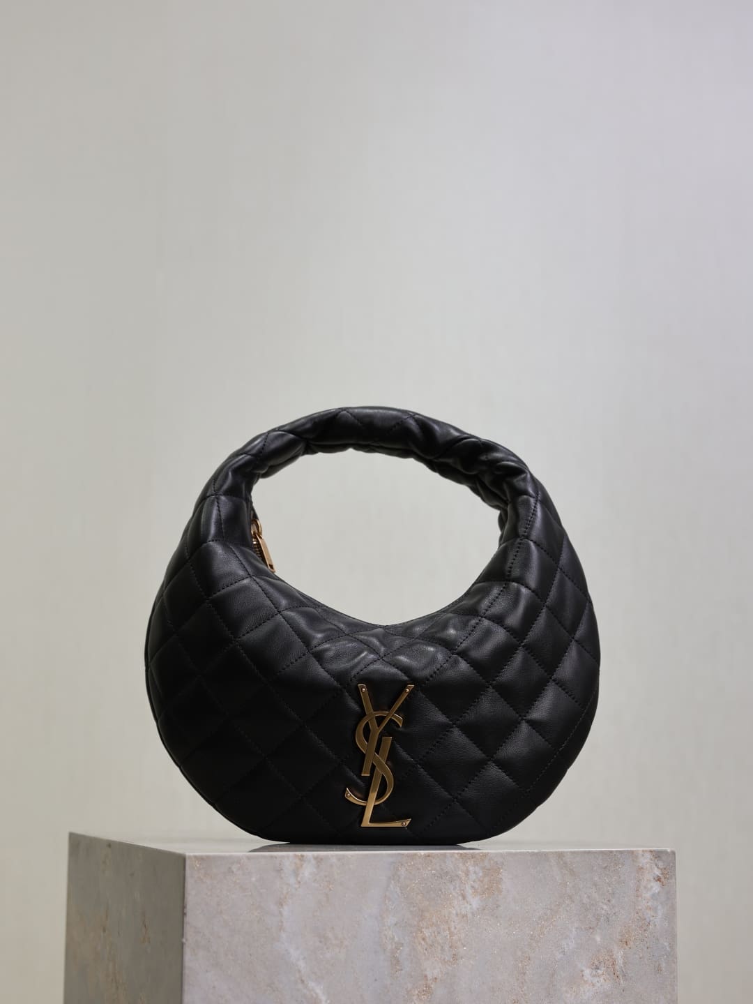 SAUINT LAURENT ICARINO in quilted nappa