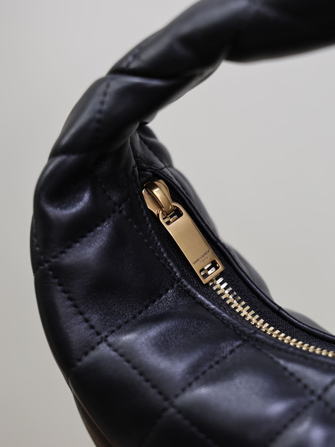 SAUINT LAURENT ICARINO in quilted nappa