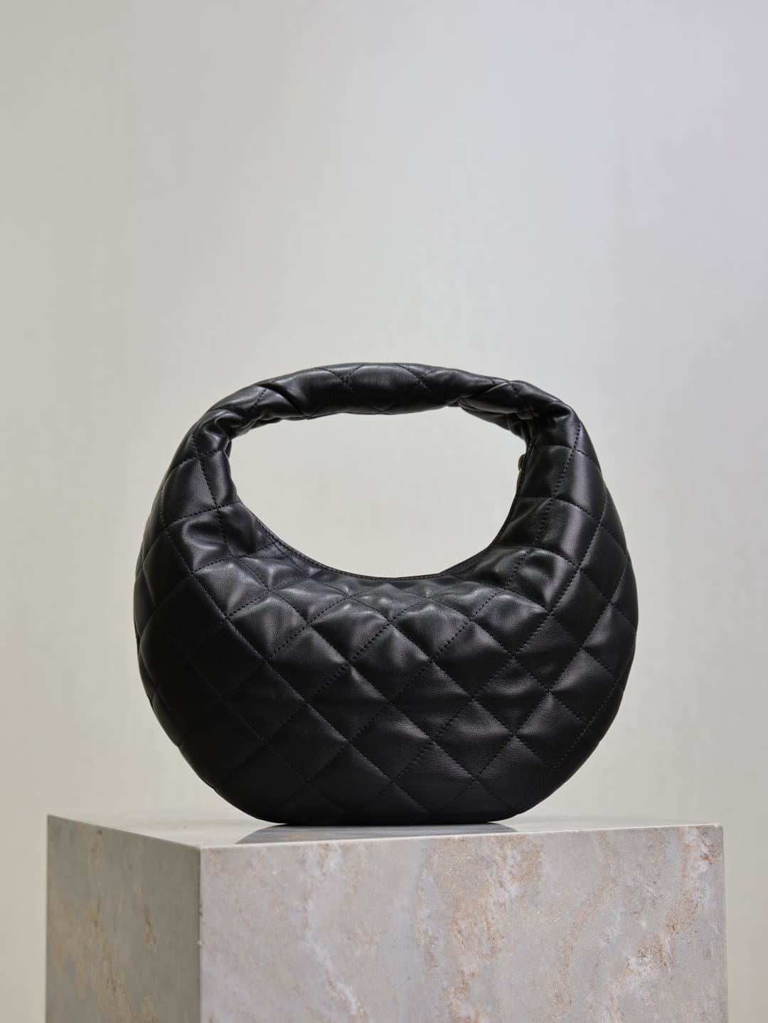 SAUINT LAURENT ICARINO in quilted nappa