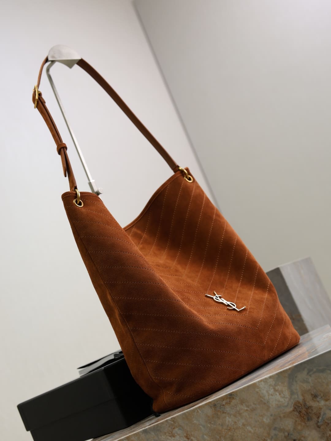 SAINT LAURENT NIKI supple bucket in suede