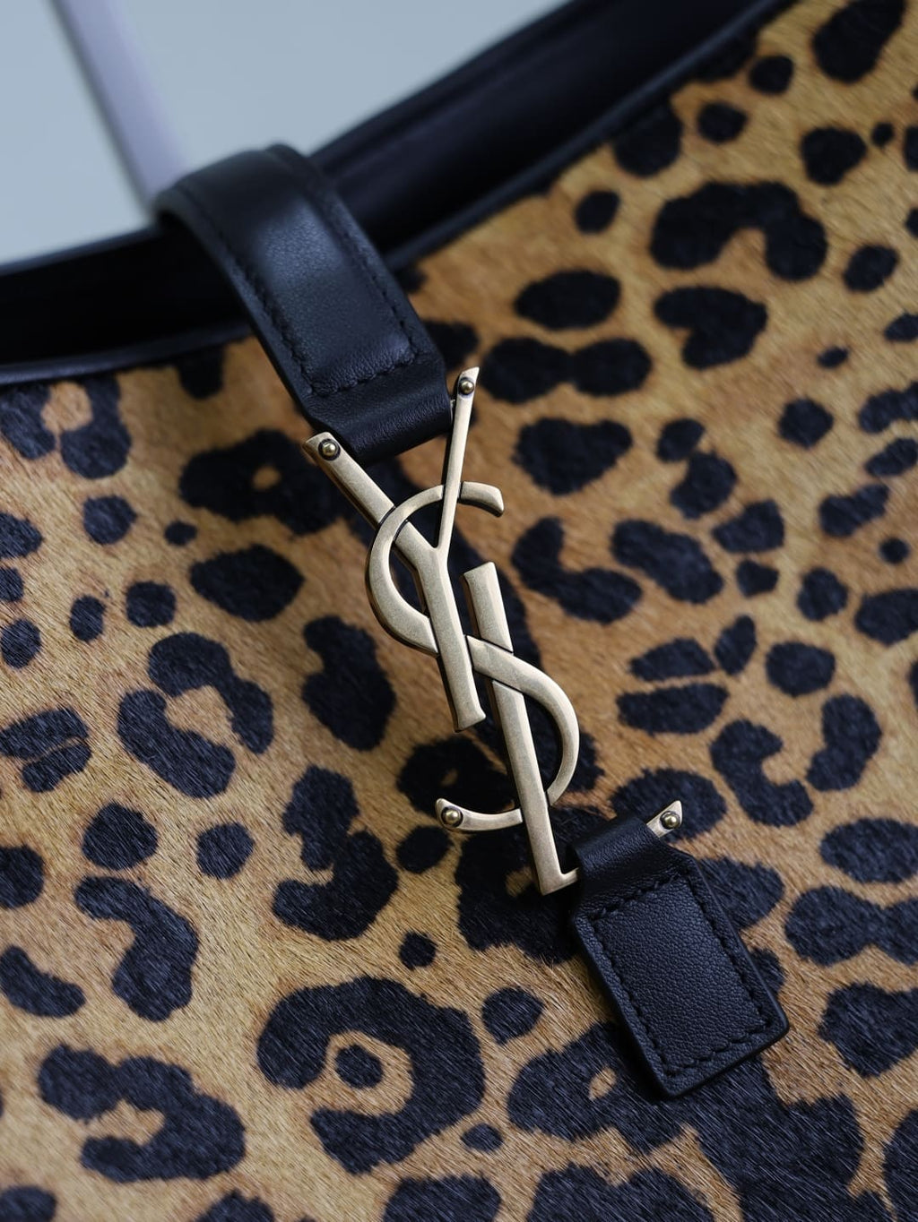SAINT LAURENT LE 5 À 7 BEA in pony hair leather