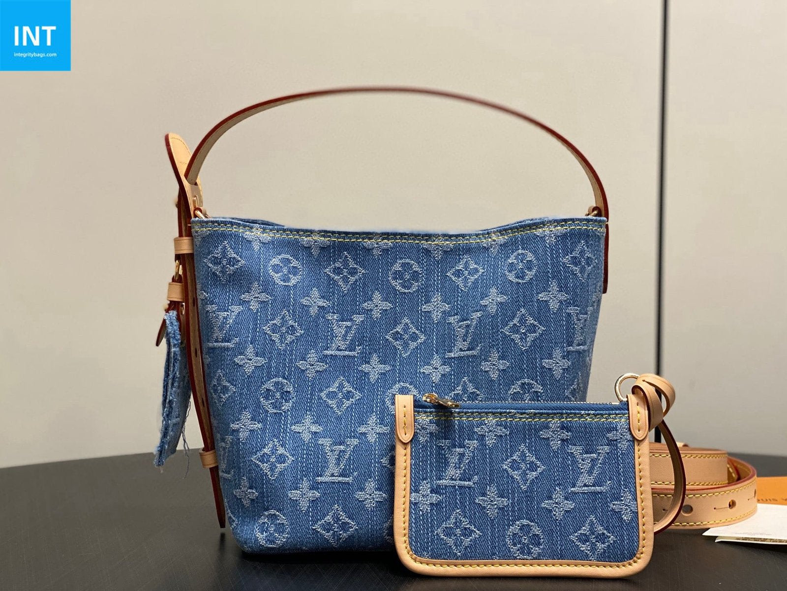 Louis Vuitton M28107 All In BB