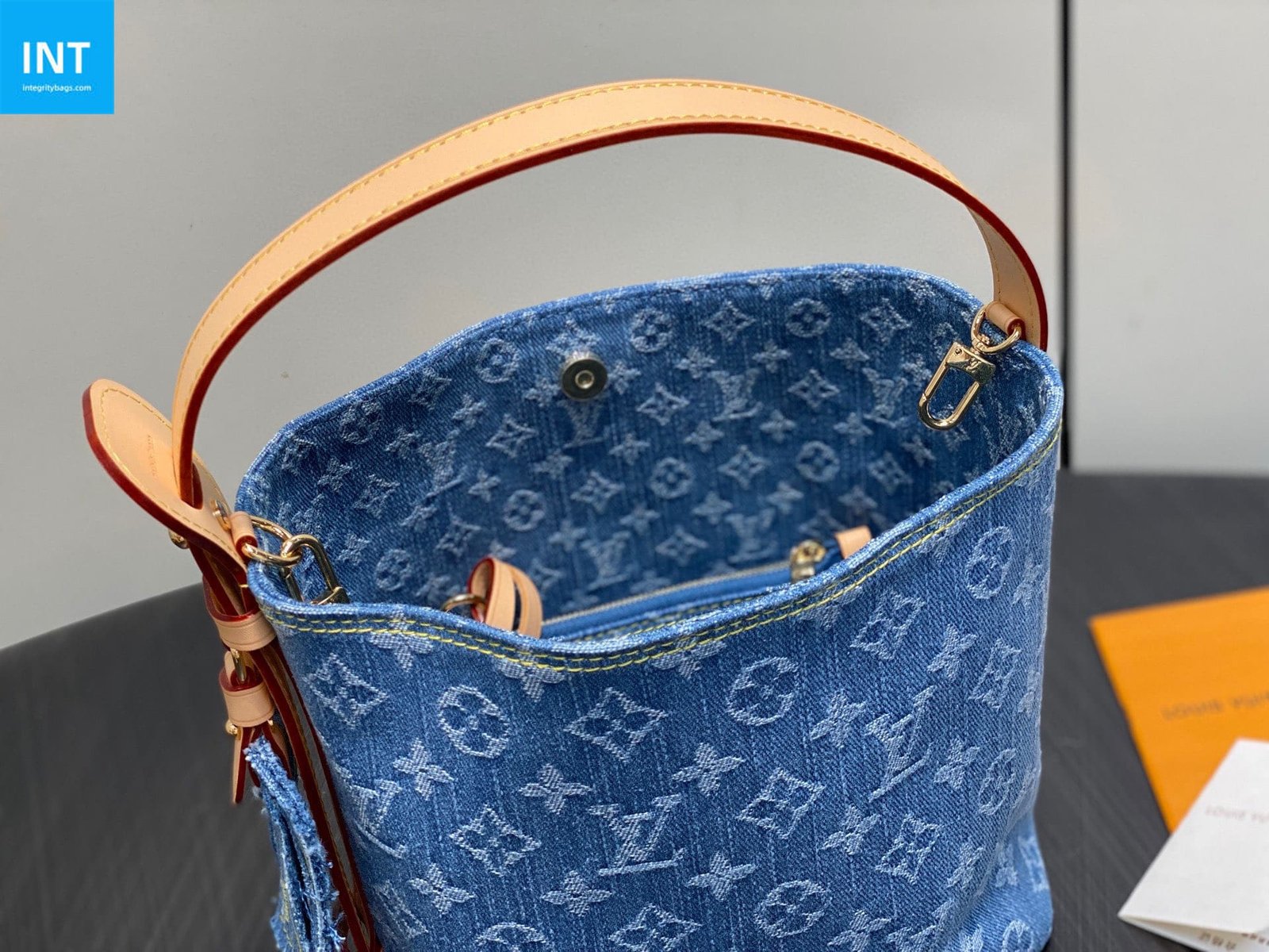 Louis Vuitton M28107 All In BB
