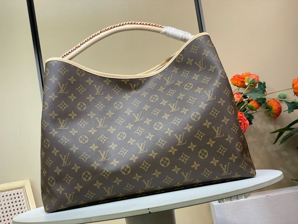 Louis Vuitton M25877 Again