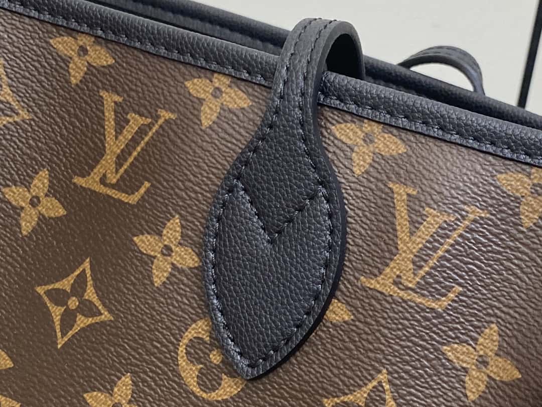 Louis Vuitton M28351 Neverfull Inside Out MM
