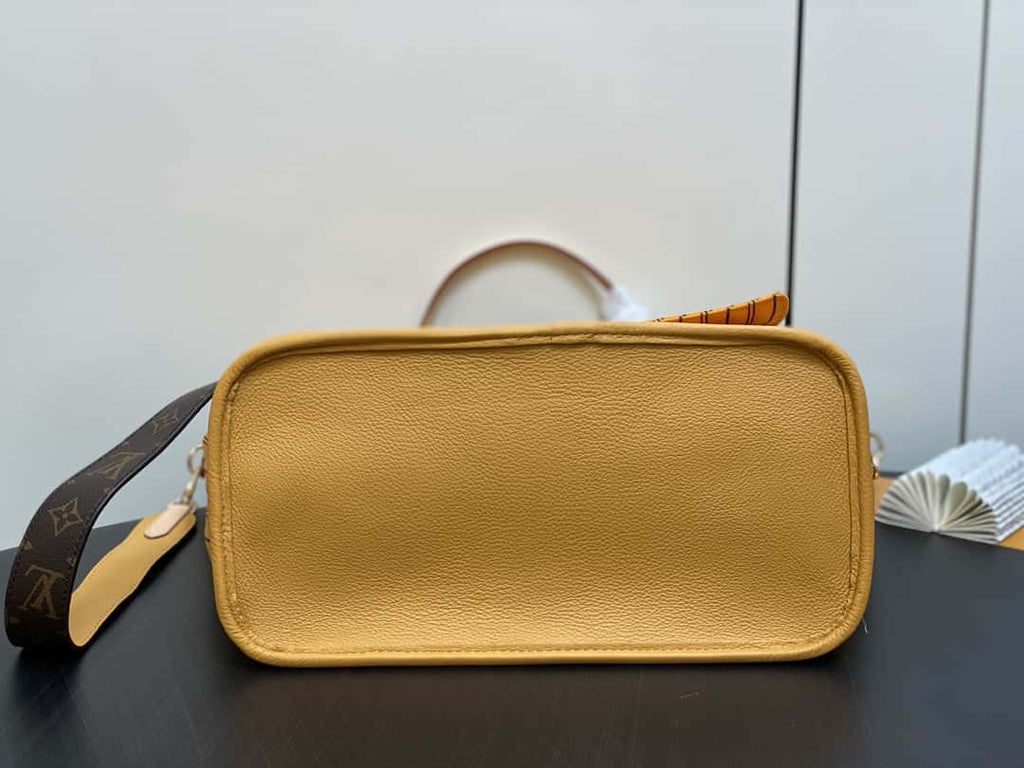Louis Vuitton M11947 NEVERFULL BANDOULIÈRE INSIDE OUT MM