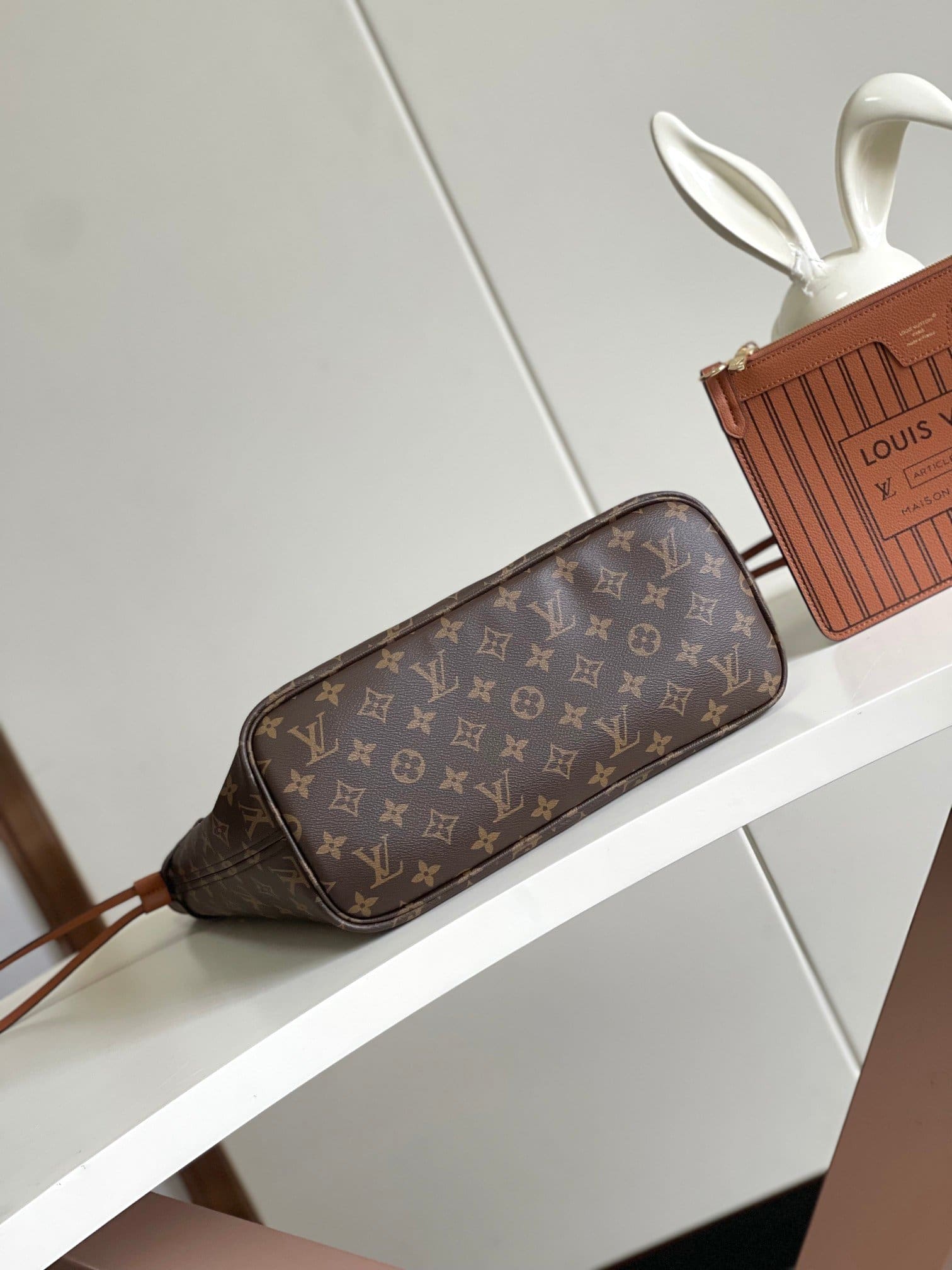 Louis Vuitton M12061 NEVERFULL INSIDE OUT MM