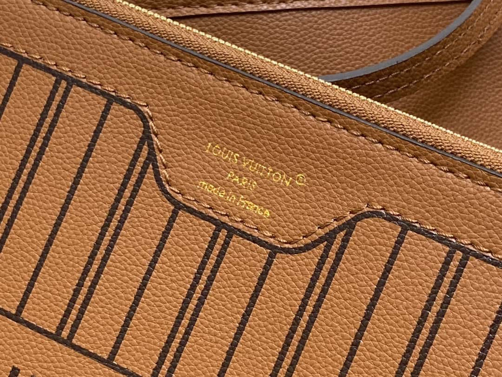 Louis Vuitton M12061 NEVERFULL INSIDE OUT MM