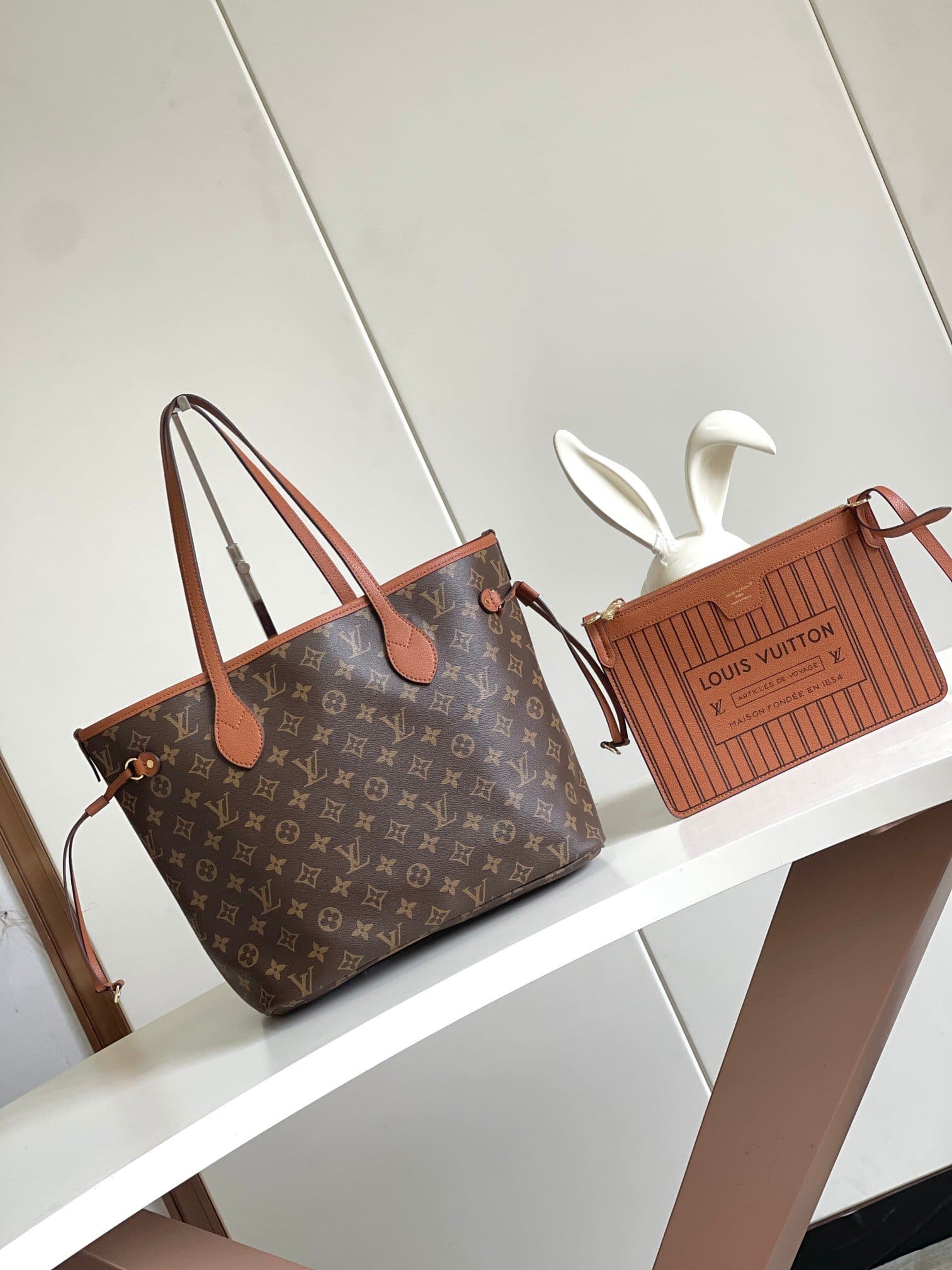 Louis Vuitton M12061 NEVERFULL INSIDE OUT MM