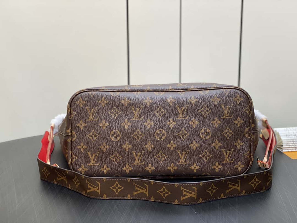 Louis Vuitton M12096 NEVERFULL BANDOULIÈRE INSIDE OUT MM