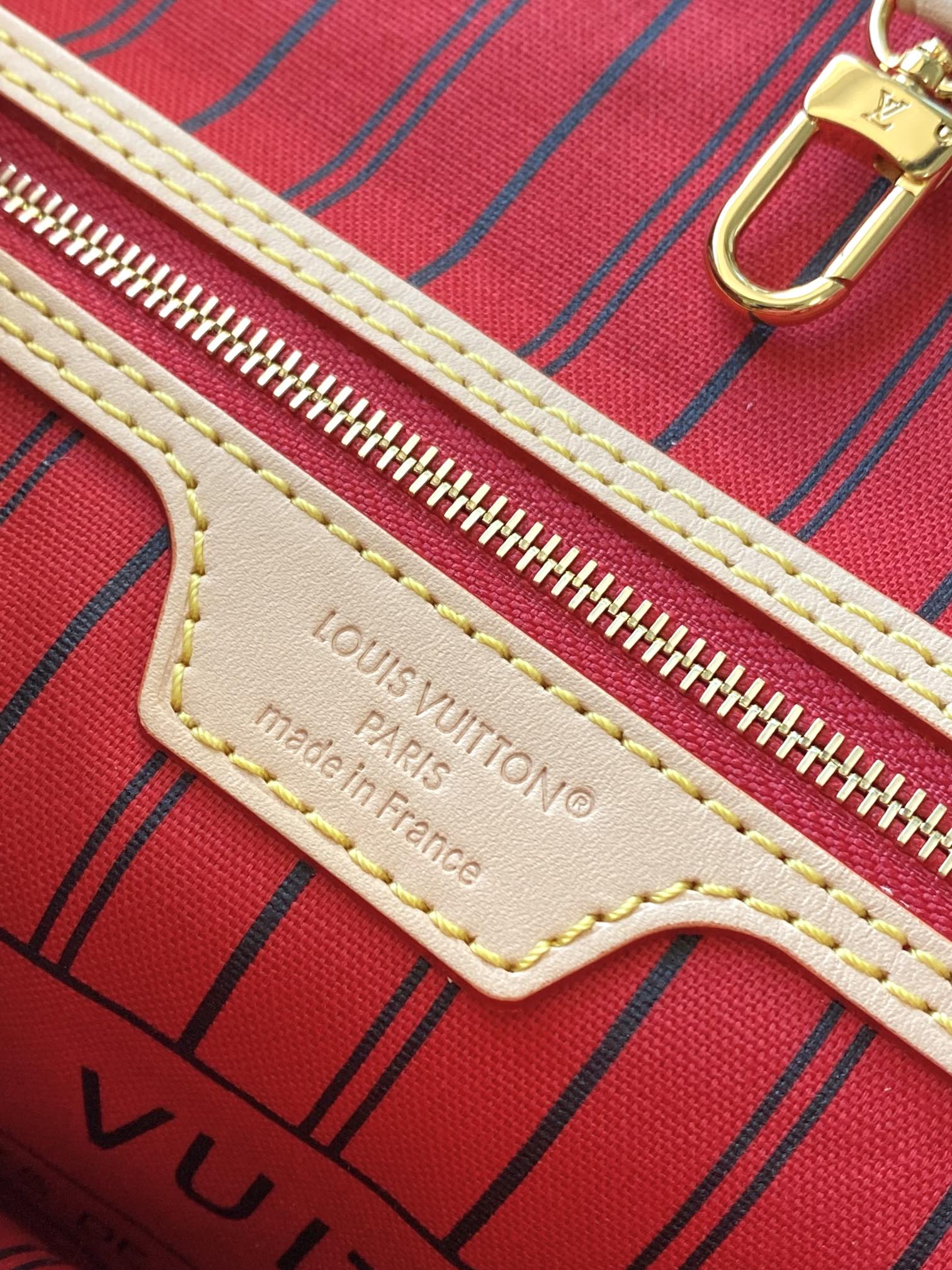 Louis Vuitton M12096 NEVERFULL BANDOULIÈRE INSIDE OUT MM