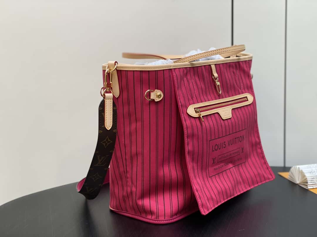 Louis Vuitton M12257 Neverfull BandoulièRe Inside Out MM