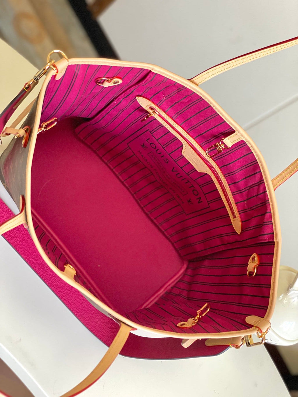 Louis Vuitton M12257 Neverfull BandoulièRe Inside Out MM