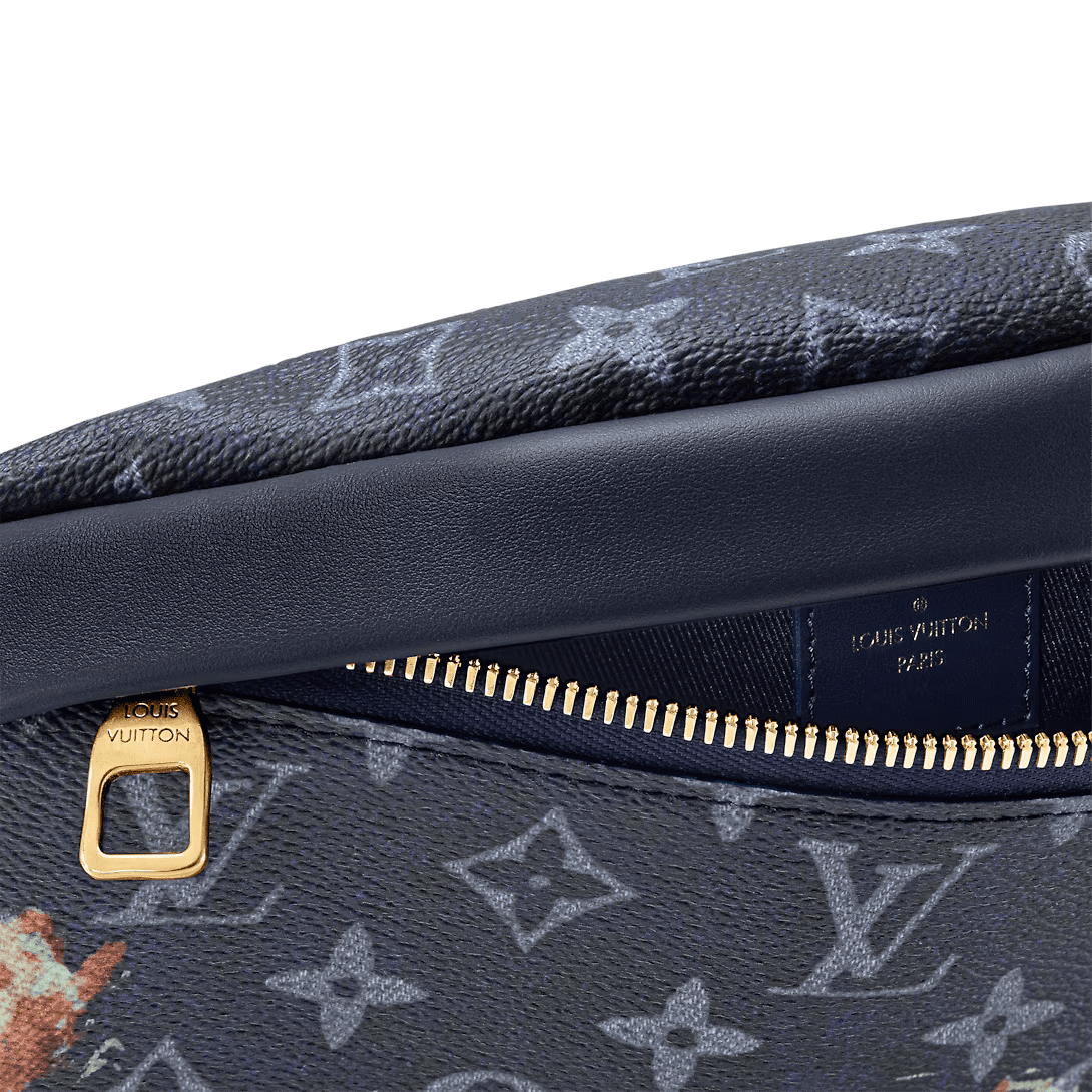 Louis Vuitton M23905 Discovery Bumbag PM