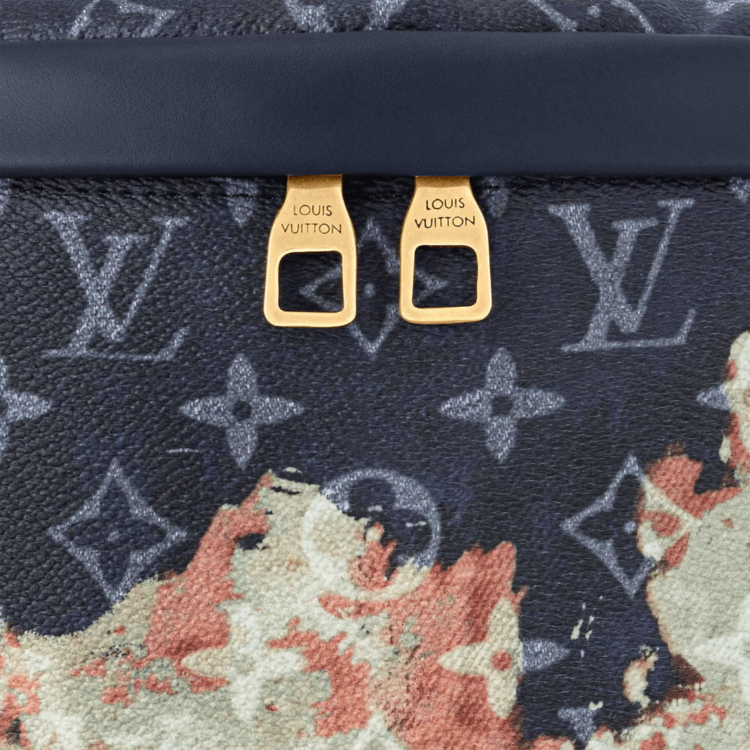 Louis Vuitton M23905 Discovery Bumbag PM