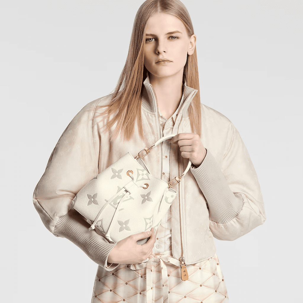 Louis Vuitton M24048 Néonoé BB
