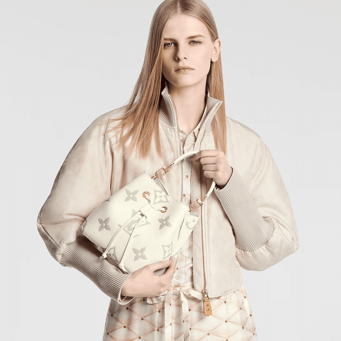Louis Vuitton M24048 Néonoé BB