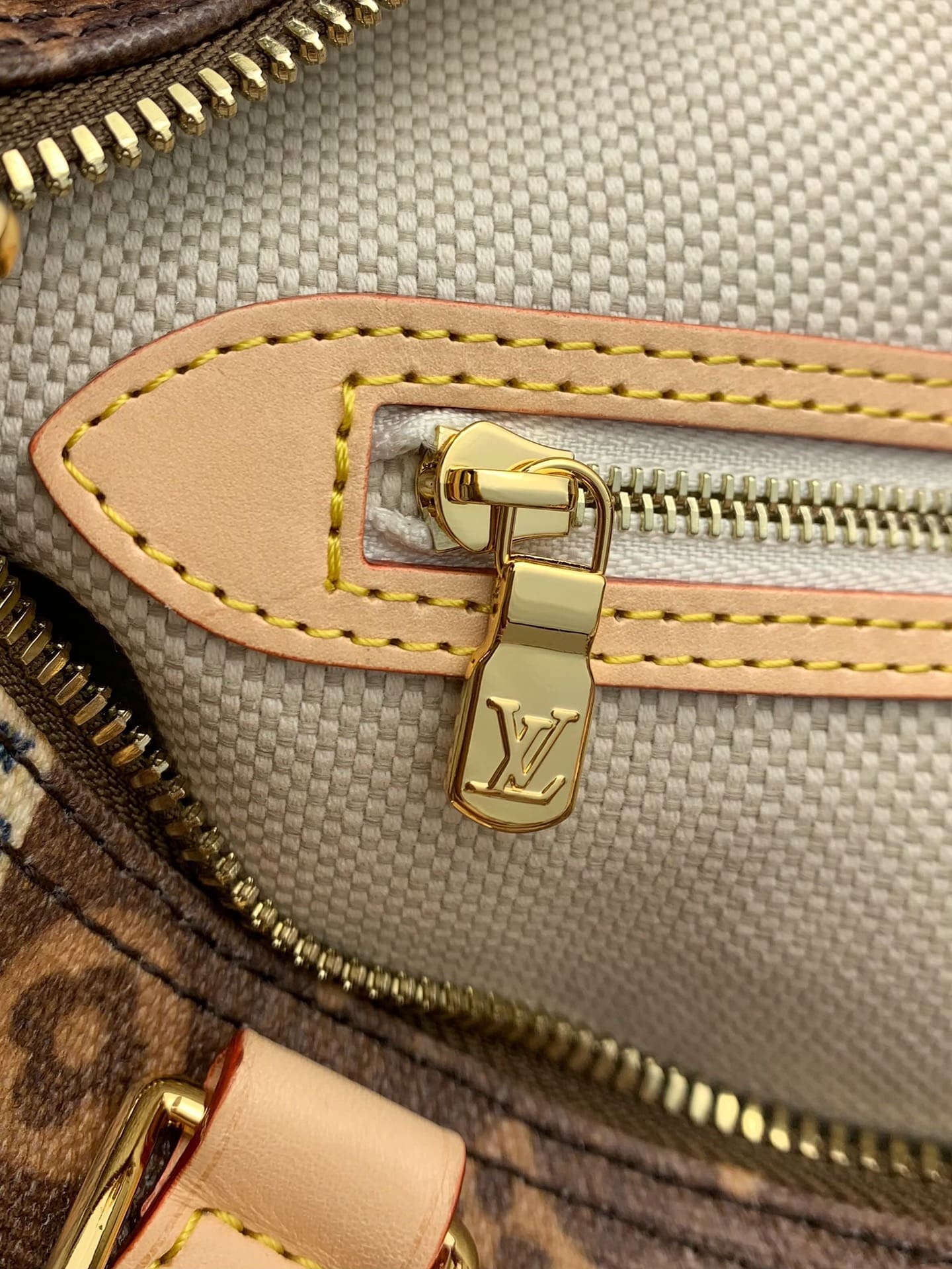 Louis Vuitton Monogram Hotel Labels Speedy Bandouliere 30