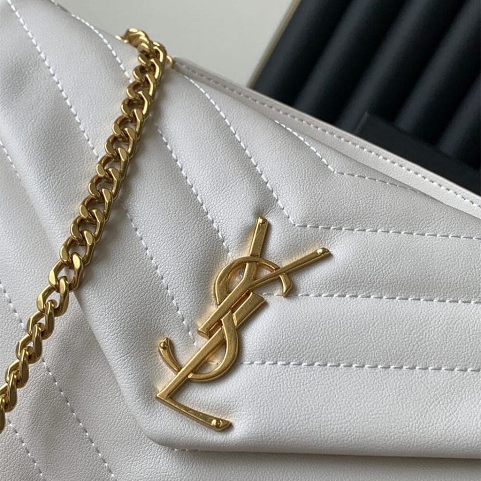 Saint Laurent  LOULOU Medium Shoulder Bag